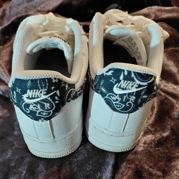 Nike White Air Force 1 '07 ESS White w/Black Paisley Swoosh Sz W8 - M 6.5 - Picture 3 of 7